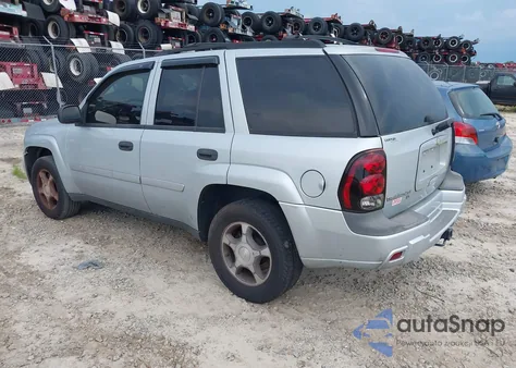 2007 Chevrolet Trailblazer Ls z USA, uszkodzony, nr VIN 1GNDS13S872145386